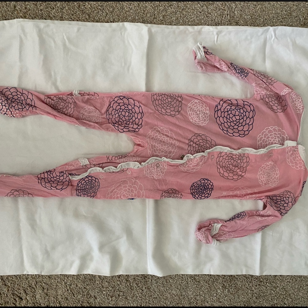 Kickee Pants blossom print ruffle footies. 18-24 m